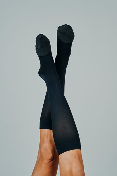 comp_socks_legs.jpg comp_socks_legs.jpg